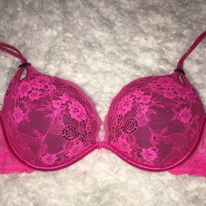 Victoria’s Secret 34C padded bra